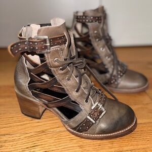 FREEBIRD CHEYENNE Booties - Handcrafted real leather size 9